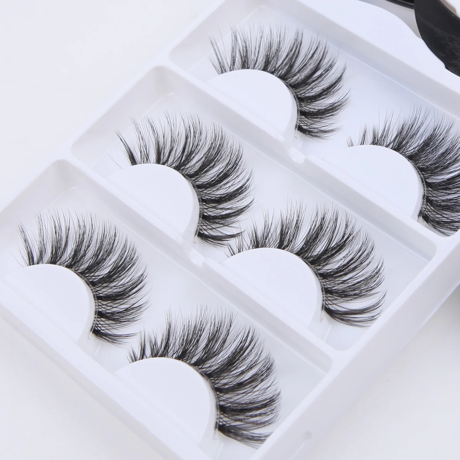 3 Pairs Natural False Eyelashes with Tweezer Kit Black Cross Messy Soft Fake Lashes Handmade Lash Extension Makeup Tools
3 Pairs Natural False Eyelashes with Tweezer Kit Black Cross Messy Soft Fake Lashes Handmade Lash Extension Makeup Tools