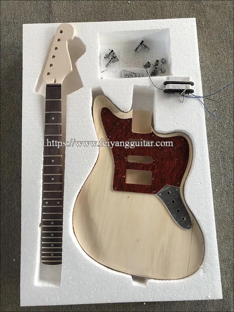 2020 High quality Electric Guitar Kit,Maple neck,Rose wood fingerboard,basswood body,free shipping
2020 High quality Electric Guitar Kit,Maple neck,Rose wood fingerboard,basswood body,free shipping