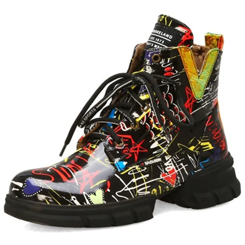 AnmaiRon British Style Graffiti Thick with Newspaper Pattern Personality Boots with Students Large Size Women Shoes Boots
AnmaiRon British Style Graffiti Thick with Newspaper Pattern Personality Boots with Students Large Size Women Shoes Boots