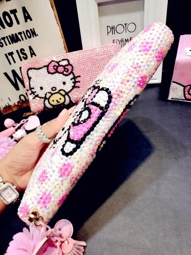 Helloo Kitty Diamond Cute Wallet Girls Cartoon KT Cat Personality Kitty Cat Money Folder Bag Lovely Bright Women Leather Handbag
Helloo Kitty Diamond Cute Wallet Girls Cartoon KT Cat Personality Kitty Cat Money Folder Bag Lovely Bright Women Leather Handbag