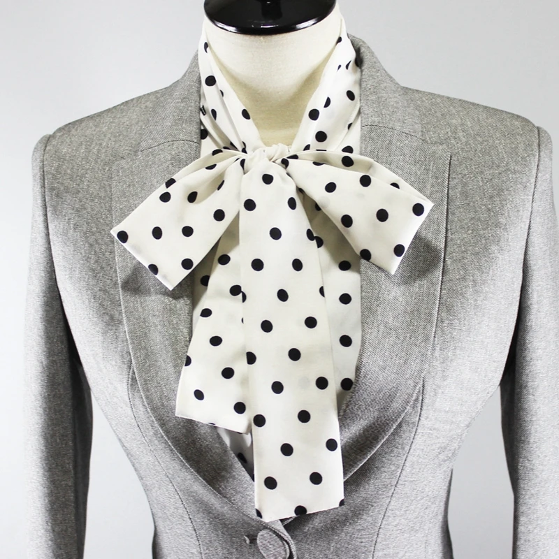 New Women Chiffon Dot Shirt Fake Collar Blouse Vintage Detachable Shirt Collar Leopard Uniform Collar Women Clothes Accessories
New Women Chiffon Dot Shirt Fake Collar Blouse Vintage Detachable Shirt Collar Leopard Uniform Collar Women Clothes Accessories