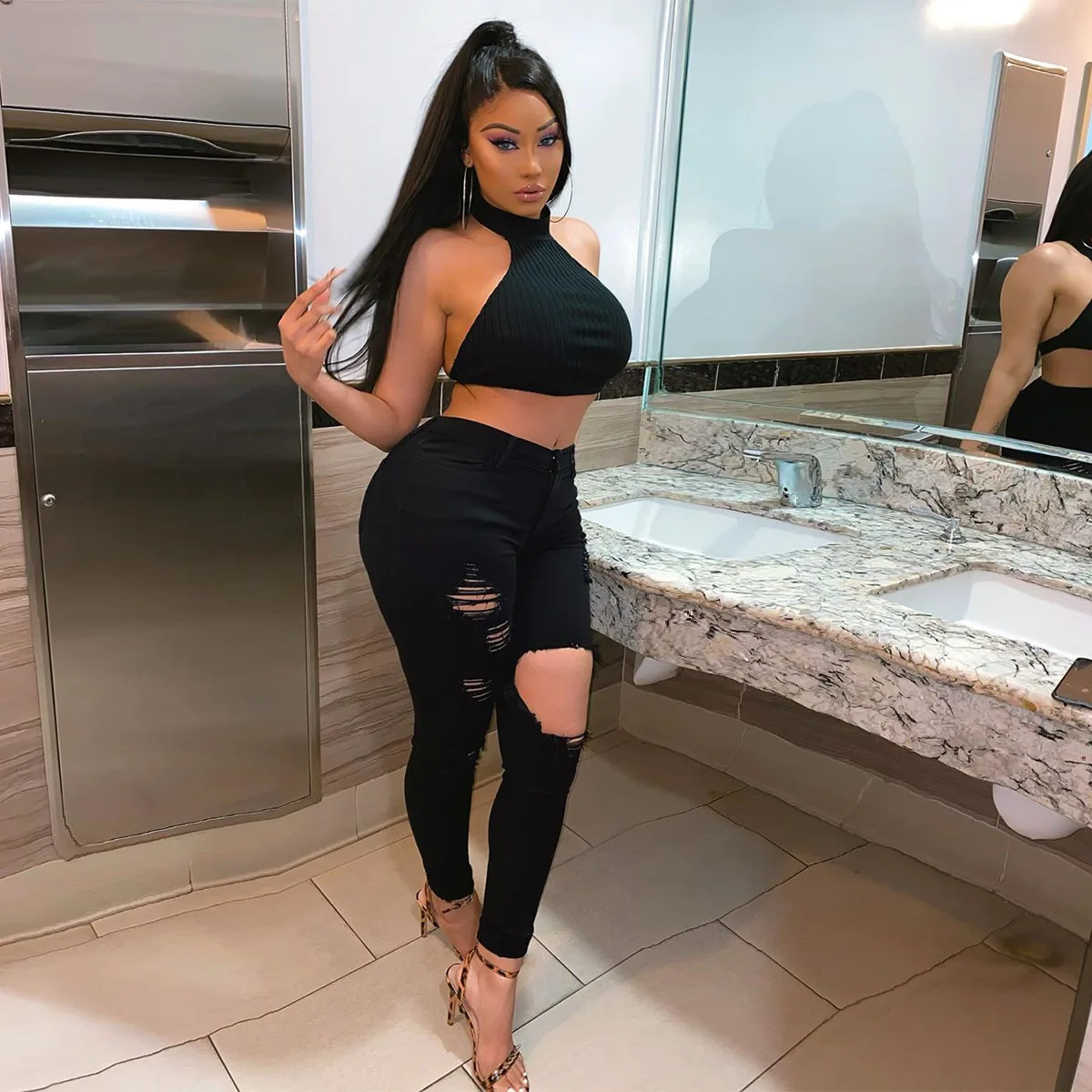 FNOCE 2020 new women's ripped jeans large size fashion trends casual streetwear solid high waist tight stretch slim pencil pants
FNOCE 2020 new women's ripped jeans large size fashion trends casual streetwear solid high waist tight stretch slim pencil pants