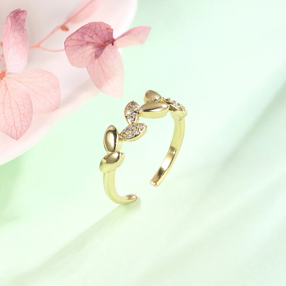 Simple Golden Leaf Women Ring Adjustment Open Inaly High Quality Zircon Female Engagement Wedding Thin Ring Jewelry
Simple Golden Leaf Women Ring Adjustment Open Inaly High Quality Zircon Female Engagement Wedding Thin Ring Jewelry
