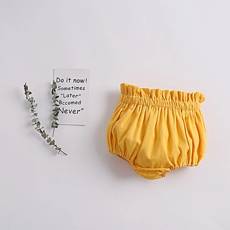 Toddler Girls Bloomer Shorts Infant Girl PP Pants Summer Cotton Bottoms Pleated Wide Waist Dress Up for Baby
Toddler Girls Bloomer Shorts Infant Girl PP Pants Summer Cotton Bottoms Pleated Wide Waist Dress Up for Baby