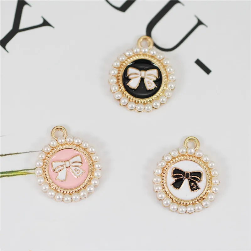 10pcs/lot small 15mm Round Bow With Pearl Enamel Charms Pendant Jewelry Accessories fit Earring Necklace DIY Craft mini size
10pcs/lot small 15mm Round Bow With Pearl Enamel Charms Pendant Jewelry Accessories fit Earring Necklace DIY Craft mini size