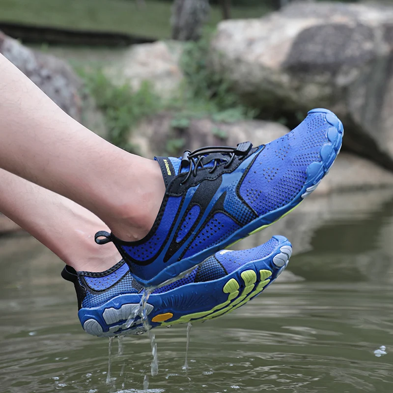 2020 new summer water shoes women's beach sandals upstream water shoes men's quick-drying river sea slippers diving swimming
2020 new summer water shoes women's beach sandals upstream water shoes men's quick-drying river sea slippers diving swimming