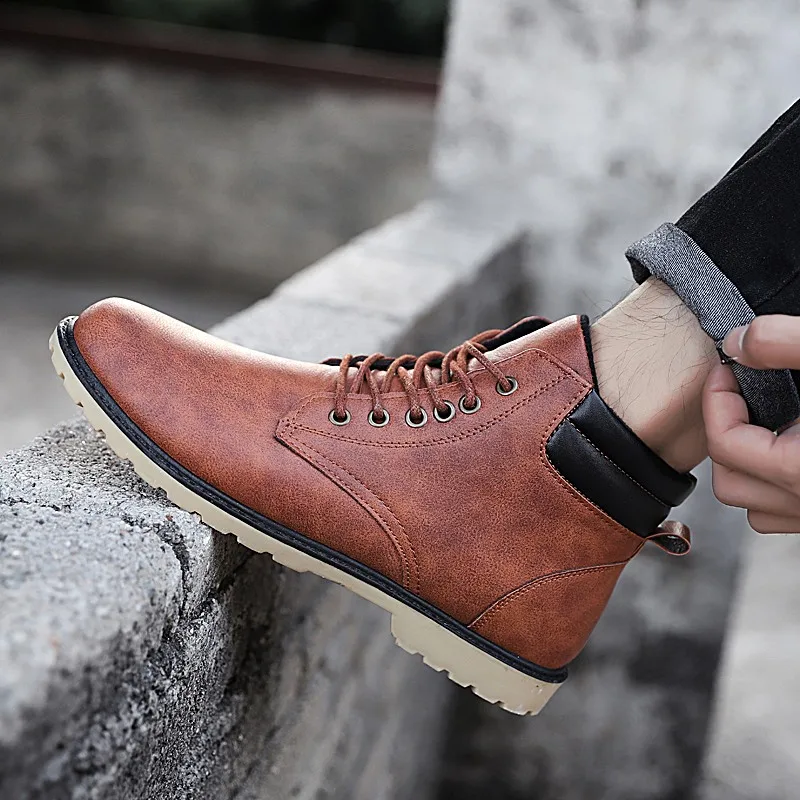 Men Ankle Boots Fashion Mid-cut Tooling British Work Shoes High Quality Martin Boot Classic Casual Vintage Leather Short Boots
Men Ankle Boots Fashion Mid-cut Tooling British Work Shoes High Quality Martin Boot Classic Casual Vintage Leather Short Boots