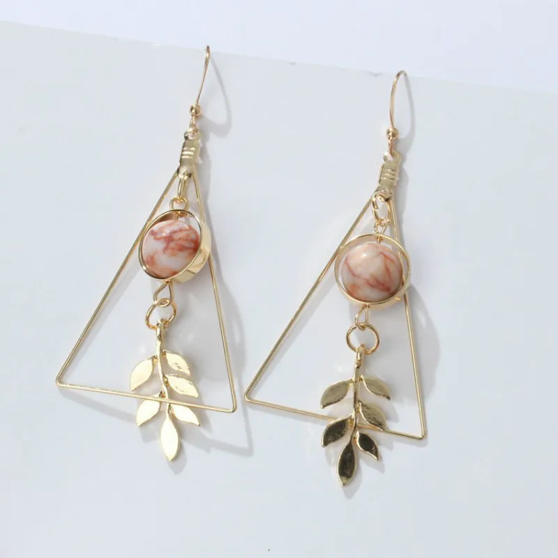 Korean Version Of Ins Leaf Geometric Hollow Marble Round Bead Earrings Female Retro Fashion Wedding Party Mother's Day Gift
Korean Version Of Ins Leaf Geometric Hollow Marble Round Bead Earrings Female Retro Fashion Wedding Party Mother's Day Gift
