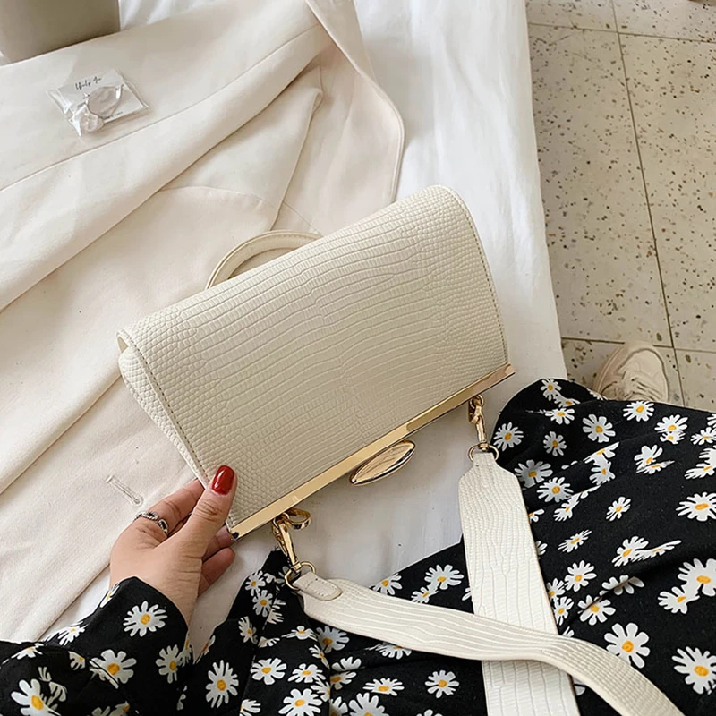 2020 new fashion super texture fashionable armpit Bag Fashion autumn winter fashion handbag single shoulder bag women's Leather
2020 new fashion super texture fashionable armpit Bag Fashion autumn winter fashion handbag single shoulder bag women's Leather