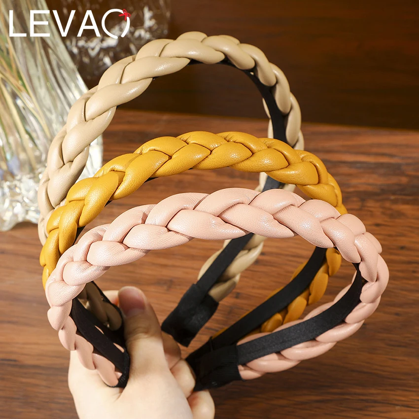Levao New Solid PU Leather Braid Headband for Women Hair Bands Fashion Headwear Hairband Hoop Bezel Hair Accessories
Levao New Solid PU Leather Braid Headband for Women Hair Bands Fashion Headwear Hairband Hoop Bezel Hair Accessories