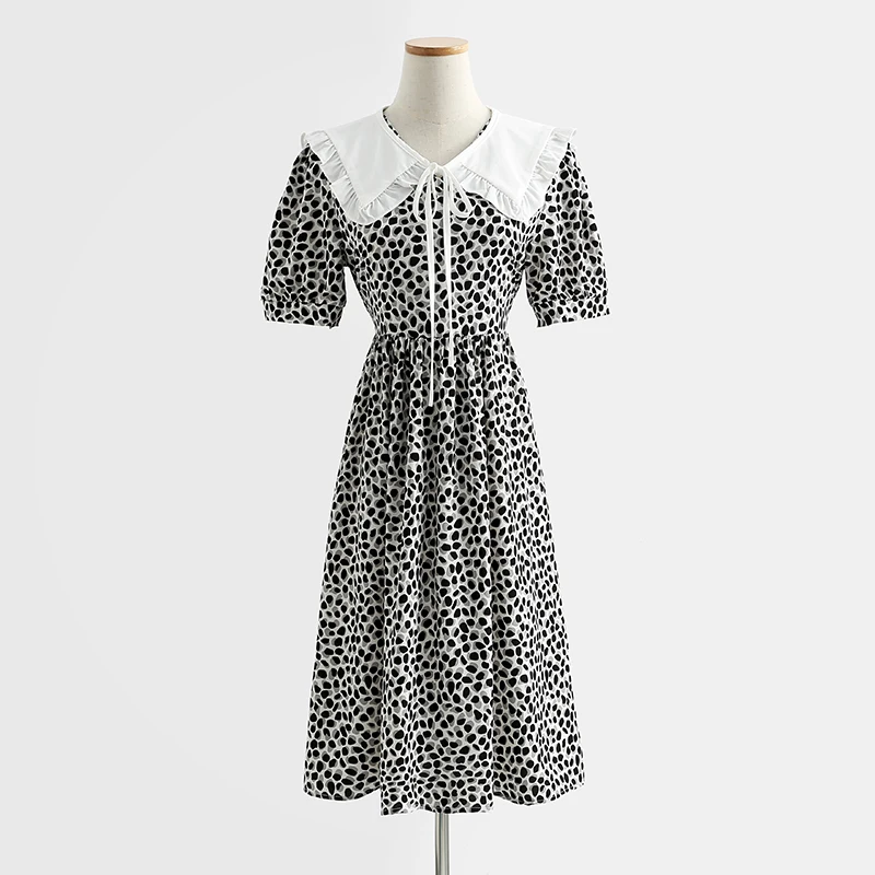 Fitaylor New Summer Women Vintage Print Peter Pan Collar Lace-up Dresses Sweet Lady High Waist A-line Chiffon Long Dress
Fitaylor New Summer Women Vintage Print Peter Pan Collar Lace-up Dresses Sweet Lady High Waist A-line Chiffon Long Dress