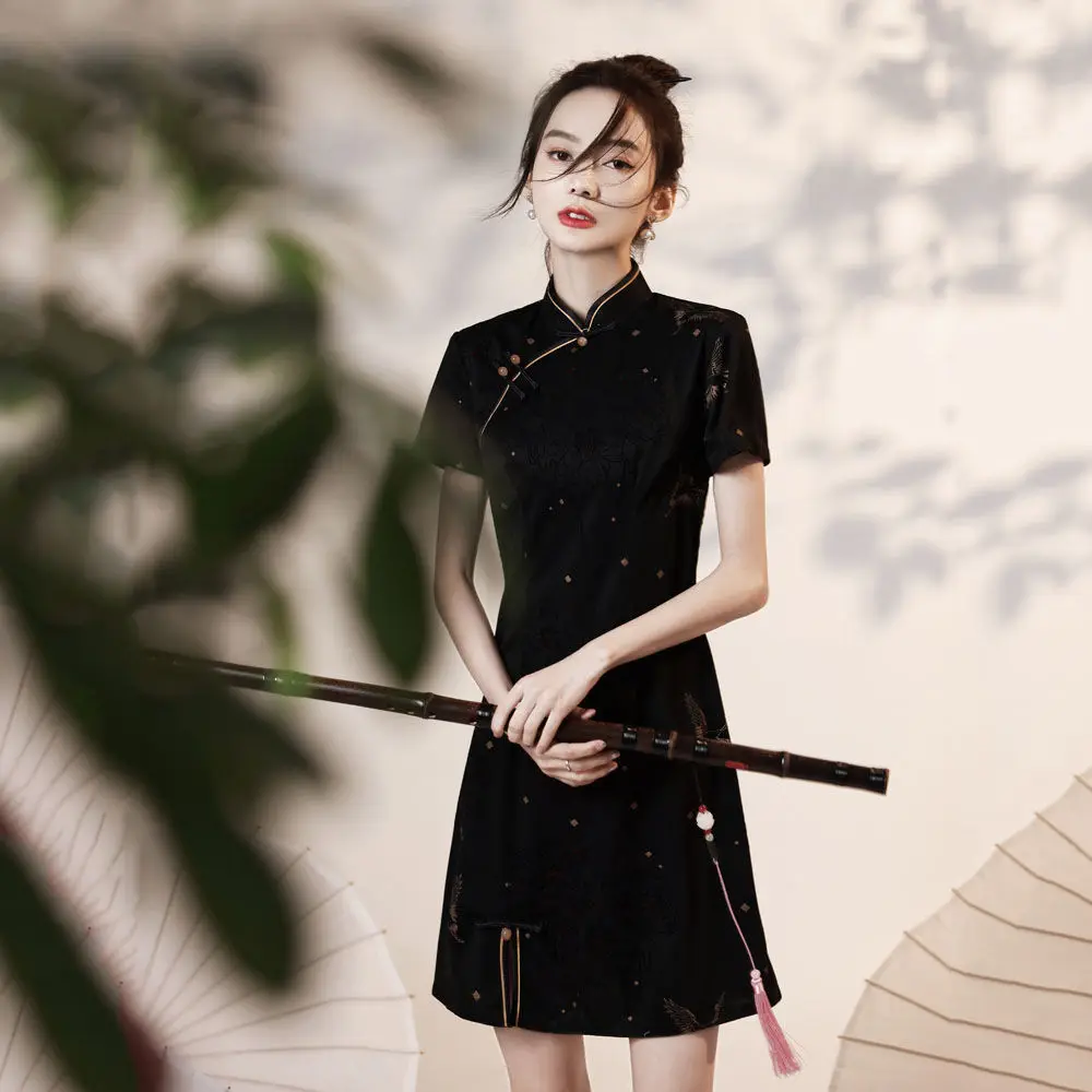 Chinese Style Improved Cheongsam Short Sleeve Dresses Modern New Black Young Style Girl Summer Dress Short Style Qipao Vestidos
Chinese Style Improved Cheongsam Short Sleeve Dresses Modern New Black Young Style Girl Summer Dress Short Style Qipao Vestidos