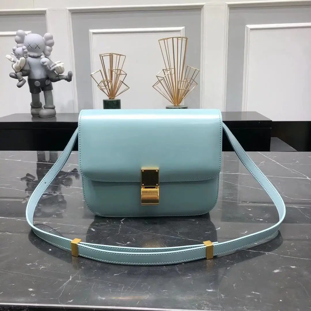 Luxury Handbags Women Bags Designer Gold Hardware Genuine Leather Shoulder Bag Messenger Bag Cowhide Woven Purses and Handbags
Luxury Handbags Women Bags Designer Gold Hardware Genuine Leather Shoulder Bag Messenger Bag Cowhide Woven Purses and Handbags