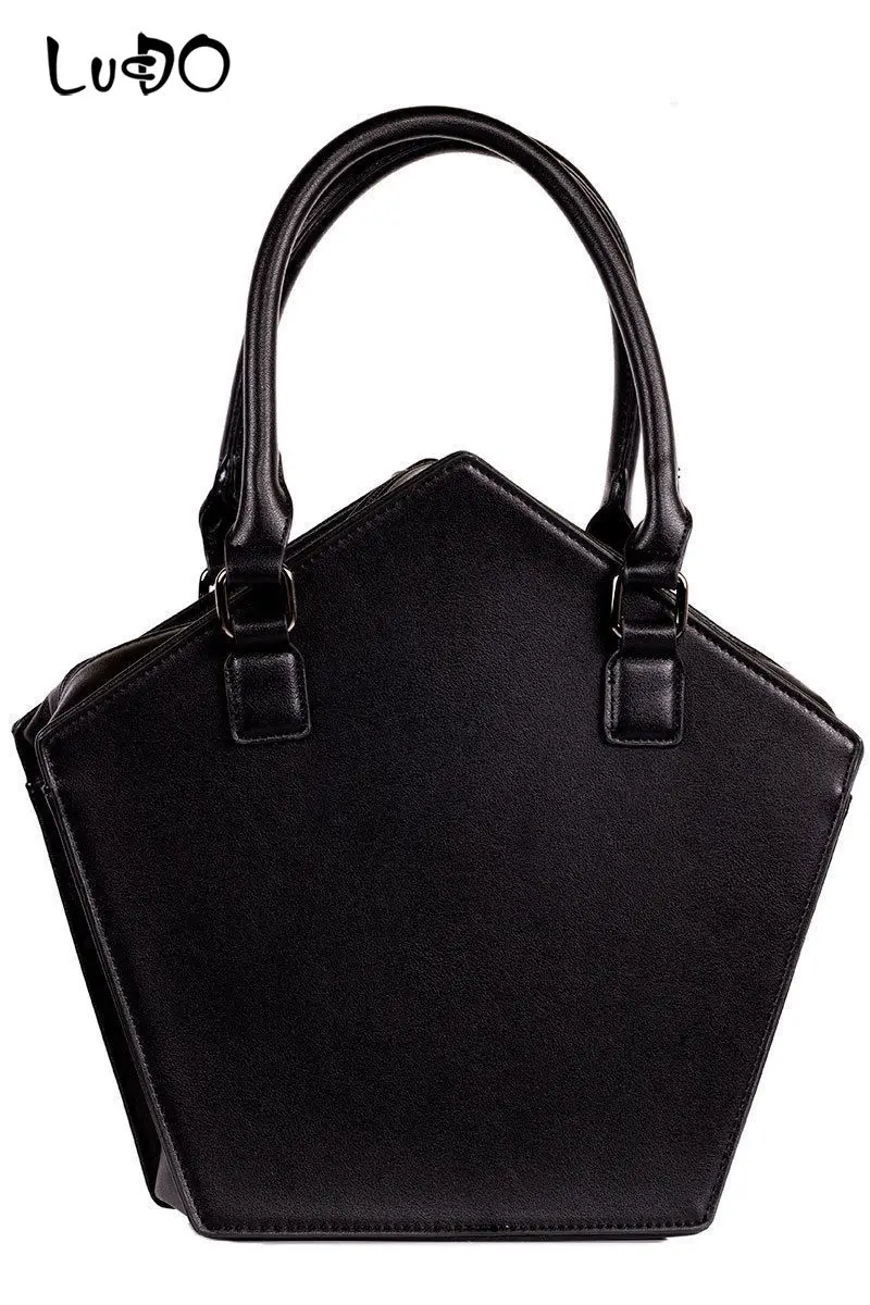 Chain High Quality Women Shoulder Bag Entagram Punk Darkness Gothic Star Handbag Soft PU Leather Crossbody Bag for Ladies 2020
Chain High Quality Women Shoulder Bag Entagram Punk Darkness Gothic Star Handbag Soft PU Leather Crossbody Bag for Ladies 2020