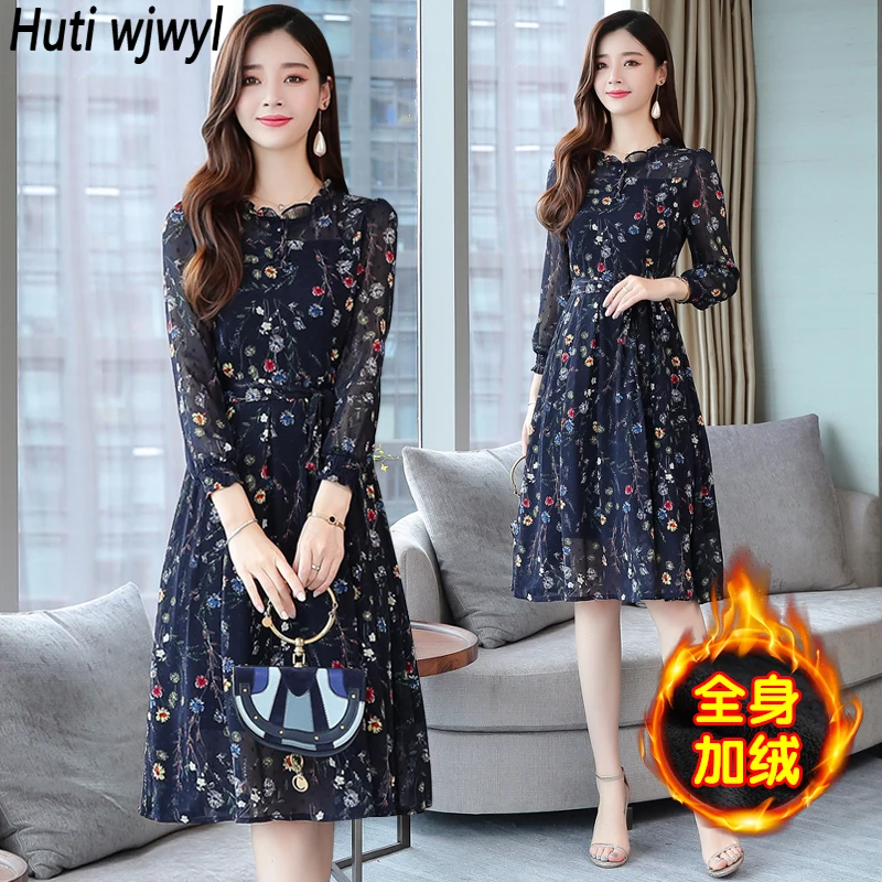 Autumn Winter Chic Velvet Thick Warm Dress 2022 New Floral Chiffon Fashion Bodycon Dress Women Korean Vintage Casual Midi Dress
Autumn Winter Chic Velvet Thick Warm Dress 2022 New Floral Chiffon Fashion Bodycon Dress Women Korean Vintage Casual Midi Dress