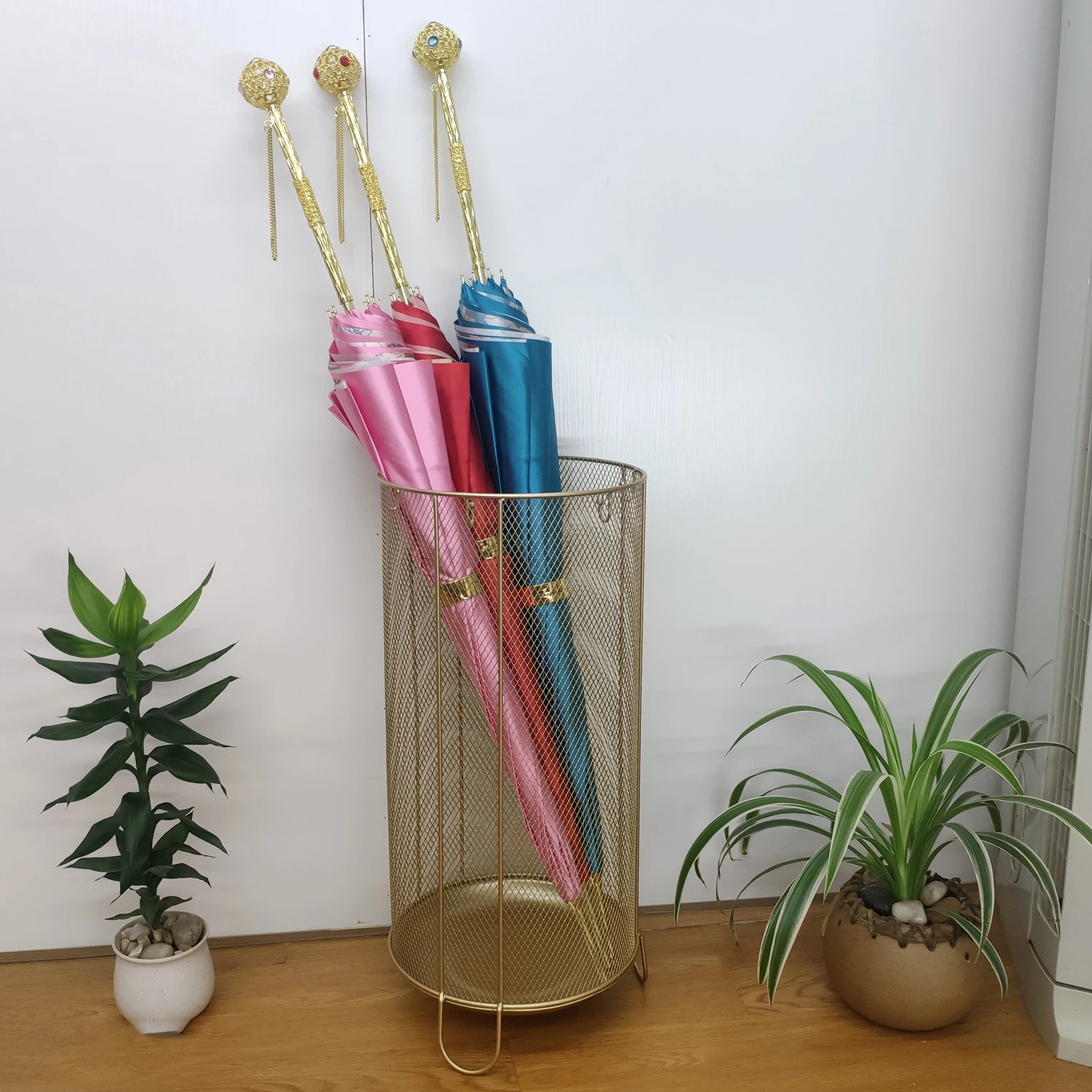 ShangMeijia Palace Style Hollow Out Ball Tassel Women's Umbrella Double Flower Umbrella Cloth Women's Gift All-weather Umbrella
ShangMeijia Palace Style Hollow Out Ball Tassel Women's Umbrella Double Flower Umbrella Cloth Women's Gift All-weather Umbrella
