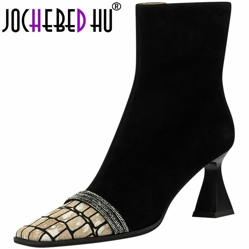 【JOCHEBED HU】Ankle Boots Women Real Leather High Heels Winter Autumn Shoes Women Square head Zipper Short Boots Size 33-40
【JOCHEBED HU】Ankle Boots Women Real Leather High Heels Winter Autumn Shoes Women Square head Zipper Short Boots Size 33-40