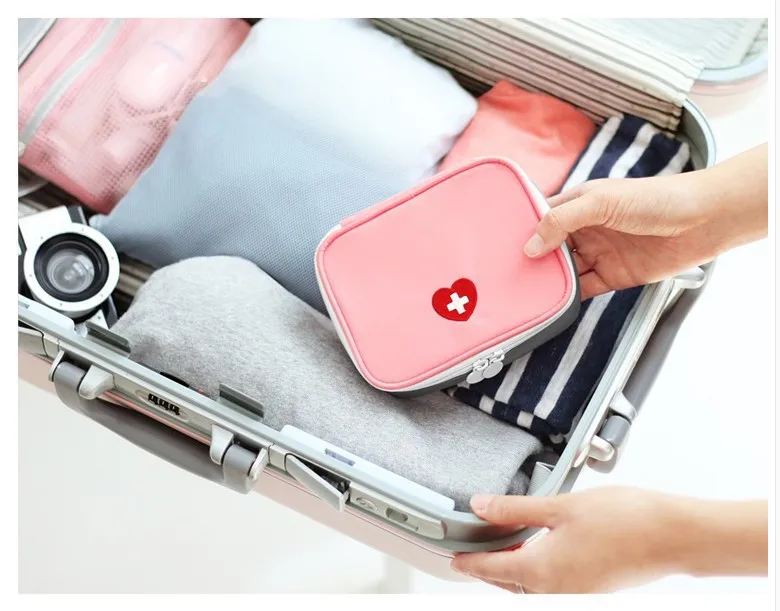 Traveling medicine bag outdoor first aid kit portable small medicine bag home storage bag
Traveling medicine bag outdoor first aid kit portable small medicine bag home storage bag