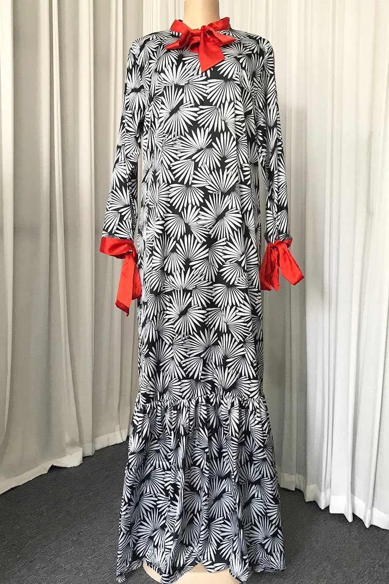 African Print Floral Dashiki Dress Pleated Long Sleeve Abaya Hijab Muslim Bazin Design Long Maxi Robe Gowns Riche Sexy Lady
African Print Floral Dashiki Dress Pleated Long Sleeve Abaya Hijab Muslim Bazin Design Long Maxi Robe Gowns Riche Sexy Lady