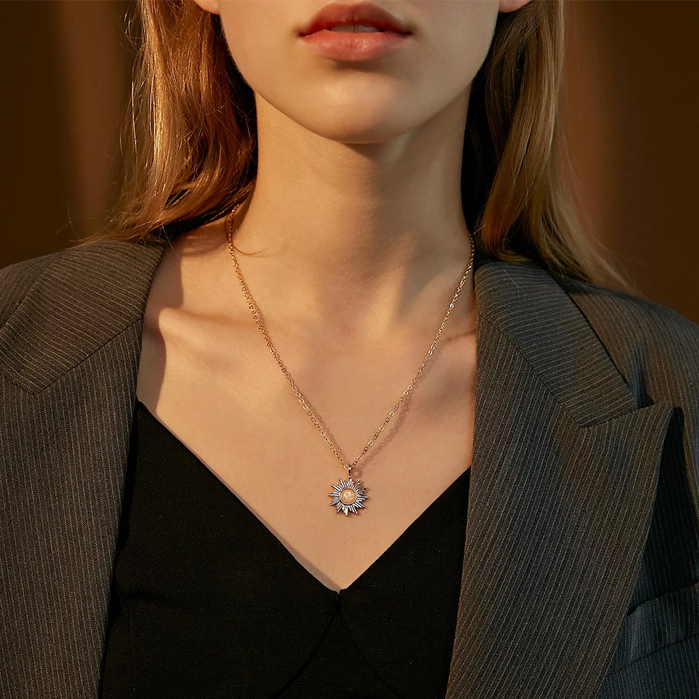 Opal Stone Sunflower Necklaces For Women Gold Silver Color Chain Sun Flower Female Pendant Necklace New Fashion Trendy Jewelry
Opal Stone Sunflower Necklaces For Women Gold Silver Color Chain Sun Flower Female Pendant Necklace New Fashion Trendy Jewelry
