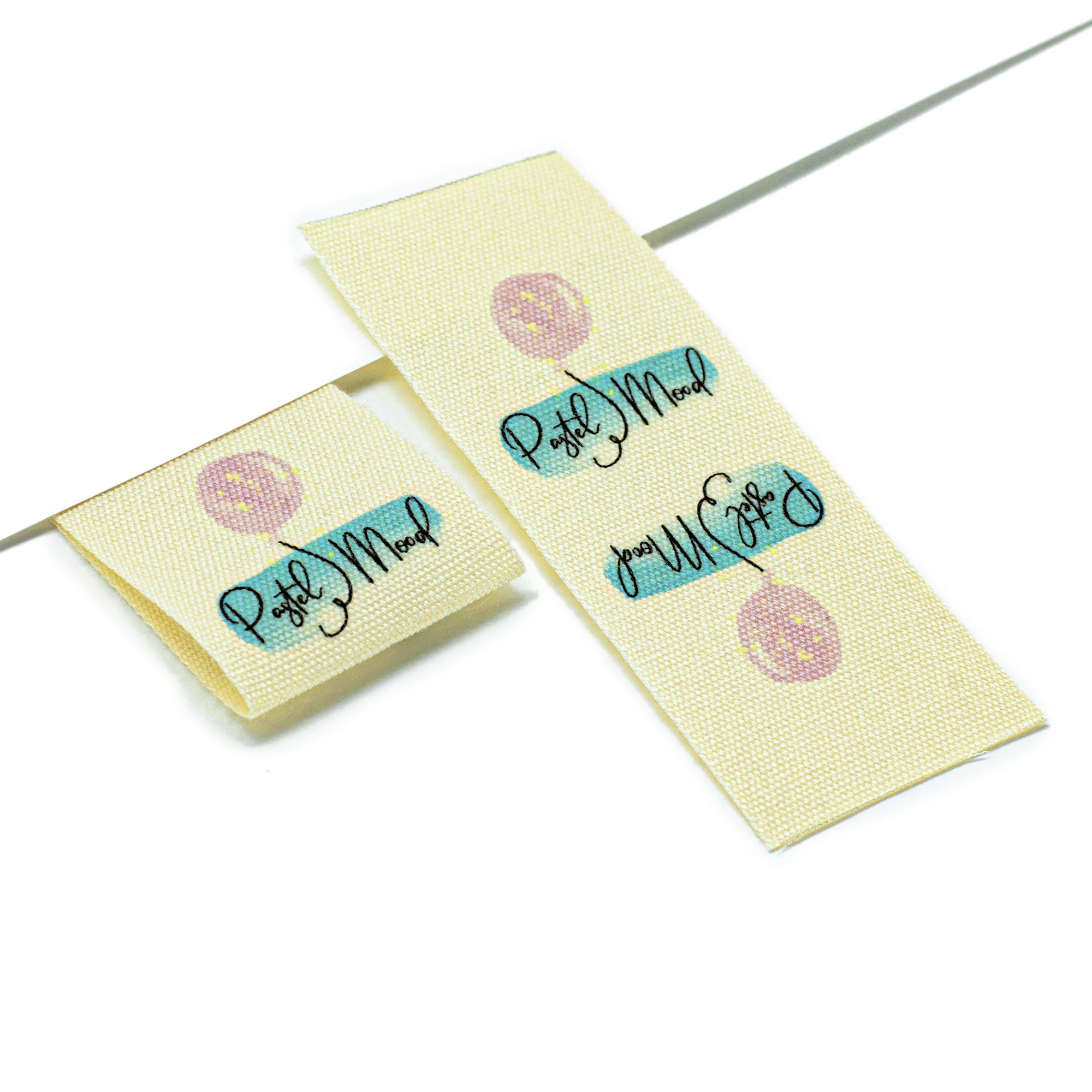 Custom Beige Sewing label, Fold, Custom Clothing Labels - Fabric Name Tags, Logo or Text, Cotton Ribbon, Custom Design (FR234)
Custom Beige Sewing label, Fold, Custom Clothing Labels - Fabric Name Tags, Logo or Text, Cotton Ribbon, Custom Design (FR234)