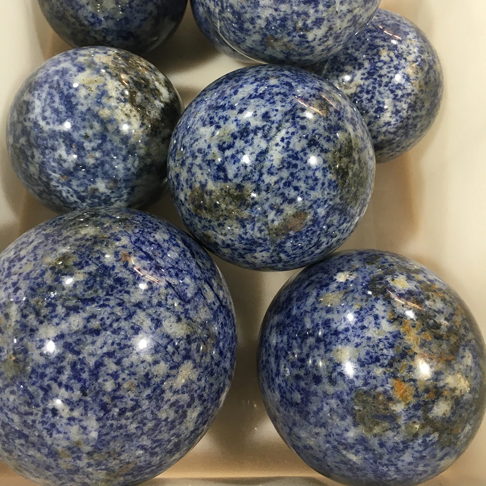 1kg Quality Blue Penalty Quartz Ball Massage Ball Chakra Stone Home Living Room Decoration Art Decoration
1kg Quality Blue Penalty Quartz Ball Massage Ball Chakra Stone Home Living Room Decoration Art Decoration