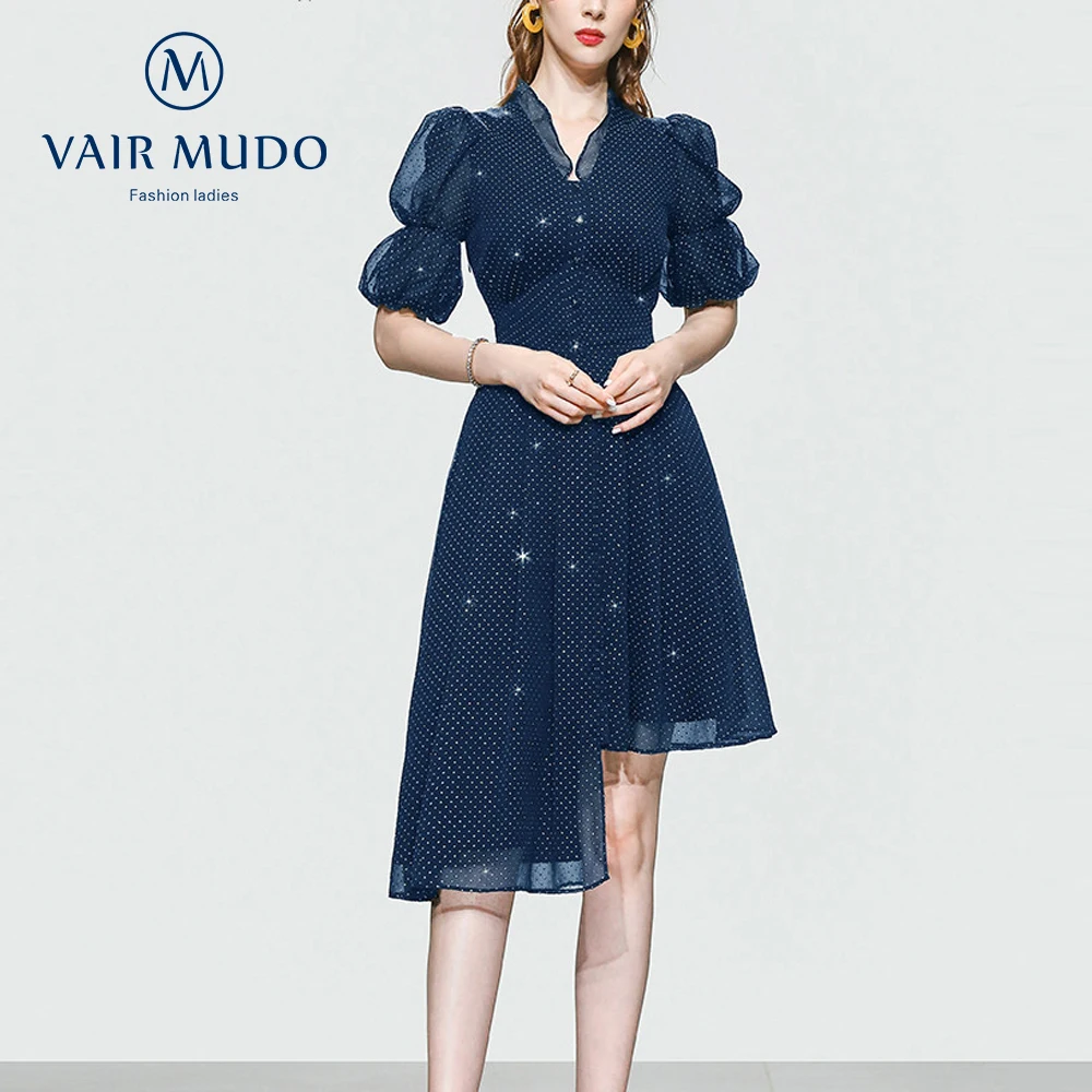 2021 New Summer Women's Dress Temperament French Retro V-neck Lantern Sleeves Waist Thin Chiffon Dress Skirt Blue Dress Y-196
2021 New Summer Women's Dress Temperament French Retro V-neck Lantern Sleeves Waist Thin Chiffon Dress Skirt Blue Dress Y-196
