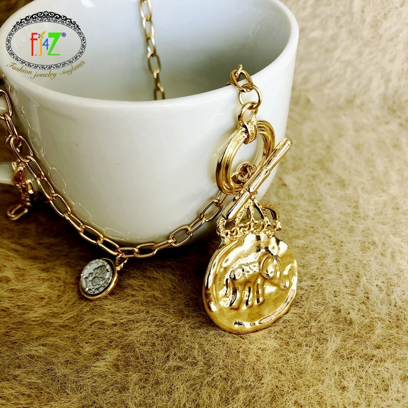 F.J4Z 2021 Hot Necklace for Women Gold Color Alloy Elephant Engraved Coin Pendant Star Anchor Pearl Charms Collar Necklaces
F.J4Z 2021 Hot Necklace for Women Gold Color Alloy Elephant Engraved Coin Pendant Star Anchor Pearl Charms Collar Necklaces