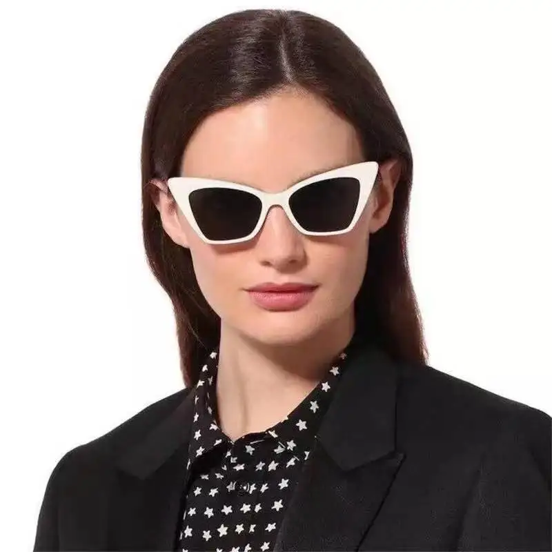 Sunglasses Women 2021 American Style Vogue Vintage Cat's eye Eyeglasses Black Lenses Men Luxury Designer Driving Glasses Vendors
Sunglasses Women 2021 American Style Vogue Vintage Cat's eye Eyeglasses Black Lenses Men Luxury Designer Driving Glasses Vendors