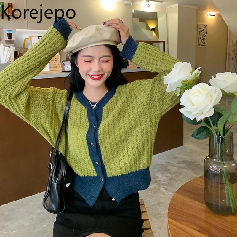 20korejepo Women Knitted Cardigan 2021 Early Autumn Korean Version Contrast Color V-neck Loose Long-sleeved Knitted Short Jacket
20korejepo Women Knitted Cardigan 2021 Early Autumn Korean Version Contrast Color V-neck Loose Long-sleeved Knitted Short Jacket