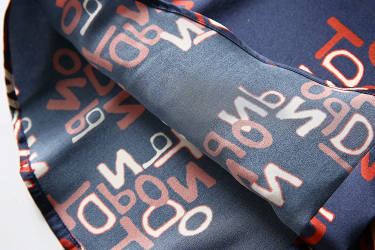 Satin Shirt Women Long Sleeves 2021 Spring Summer New Stand Collar Bow Letters Print Single Breasted 100% Silk Tops Female S-XL 
Satin Shirt Women Long Sleeves 2021 Spring Summer New Stand Collar Bow Letters Print Single Breasted 100% Silk Tops Female S-XL