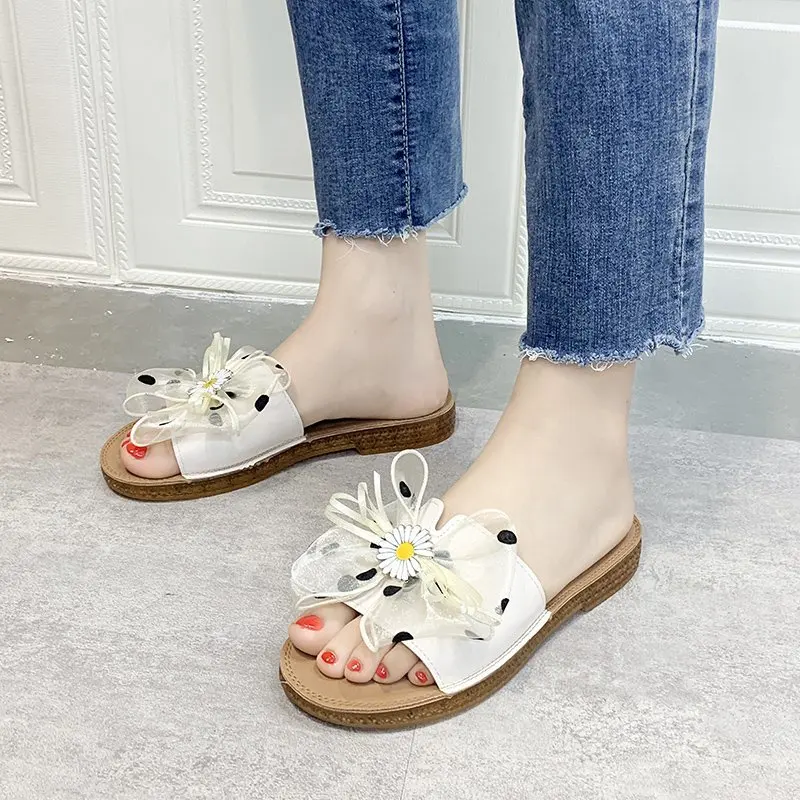 Slippers Casual Shoes Woman 2021 Shale Female Beach Butterfly-Knot Pantofle Low Luxury Sabot Flat New Summer Slides Basic Rubber 
Slippers Casual Shoes Woman 2021 Shale Female Beach Butterfly-Knot Pantofle Low Luxury Sabot Flat New Summer Slides Basic Rubber