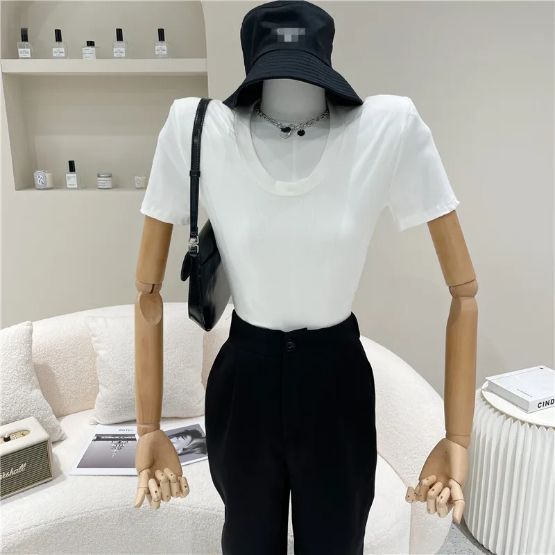 Women's Spring Summer 2021 Fashion Short U-neck T-shirt Thread exposed navel solid color slim bottom shirt
Women's Spring Summer 2021 Fashion Short U-neck T-shirt Thread exposed navel solid color slim bottom shirt