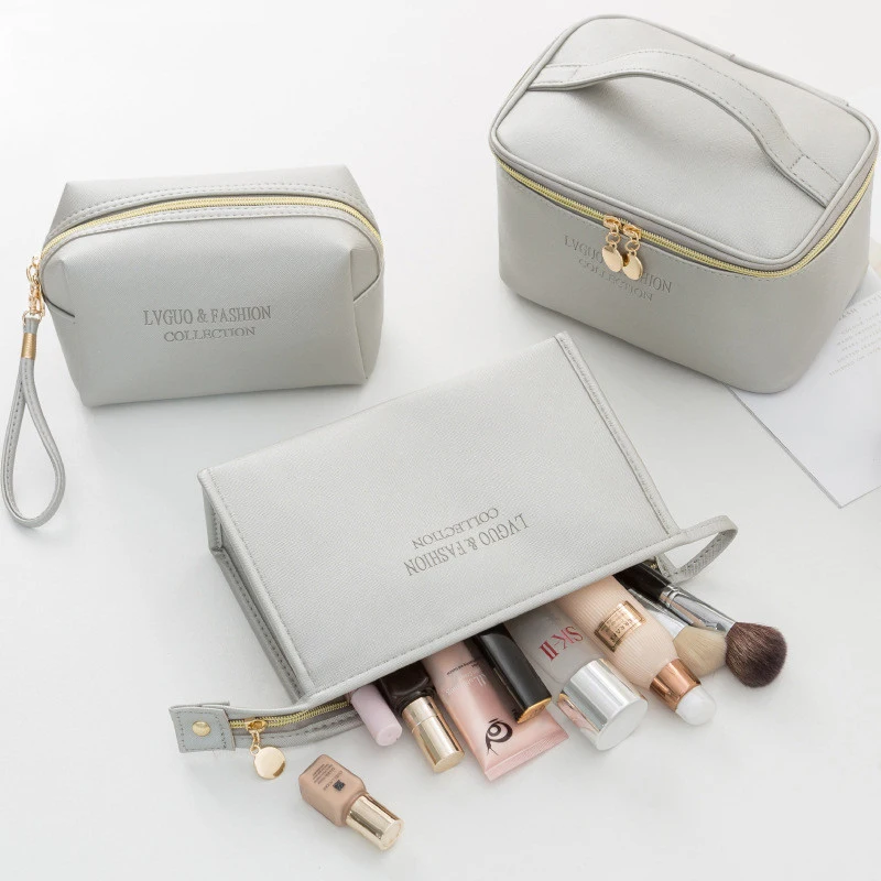 New Large Women Cosmetic Bag PU Leather Waterproof Zipper Make Up Bag Travel Washing Makeup Organizer Beauty Case
New Large Women Cosmetic Bag PU Leather Waterproof Zipper Make Up Bag Travel Washing Makeup Organizer Beauty Case