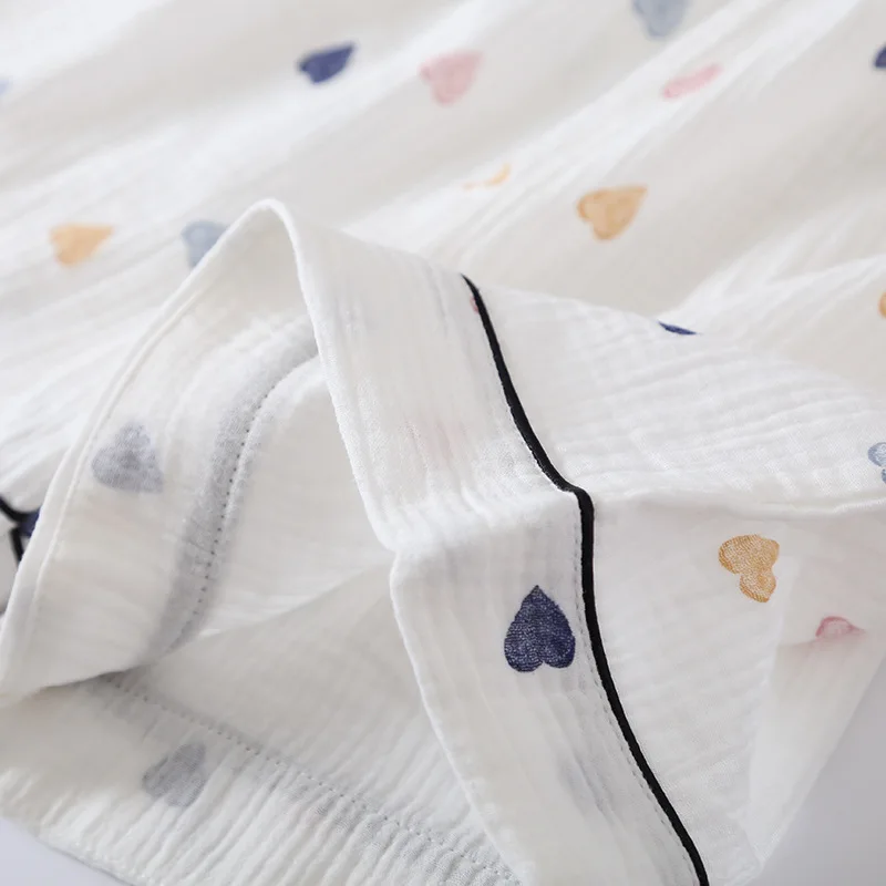 Korea Spring summer ladies cotton gauze short sleeve shorts pajamas suit cute thin section home service suit woman
Korea Spring summer ladies cotton gauze short sleeve shorts pajamas suit cute thin section home service suit woman