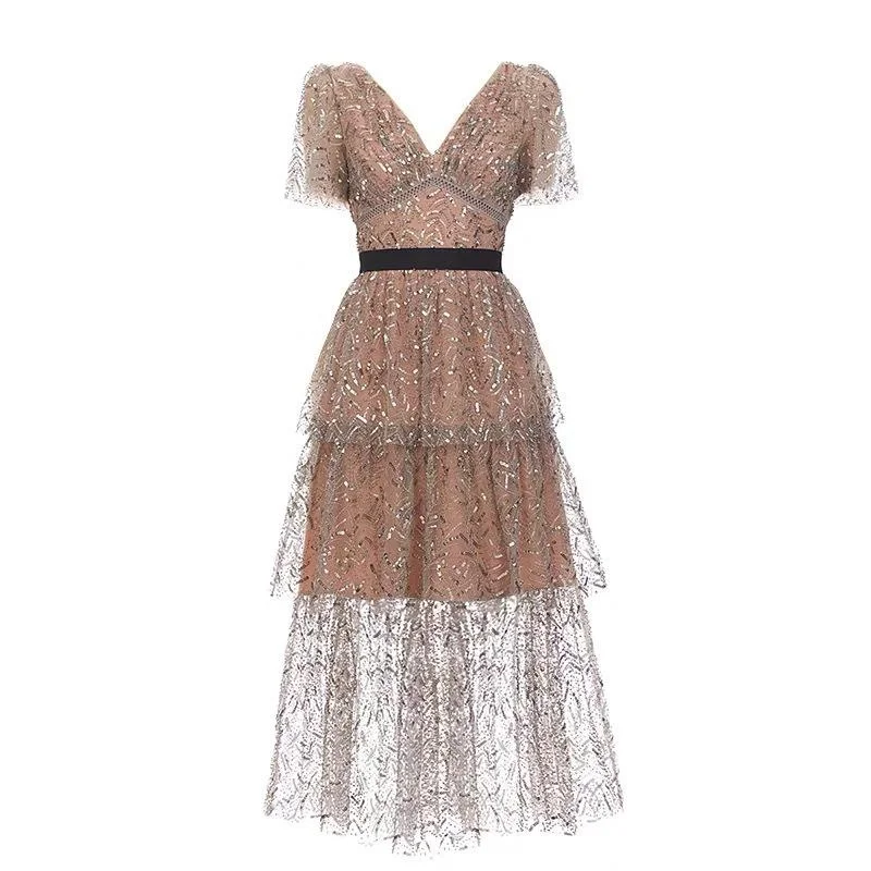 Runway Designer Summer Dress Women Spaghetti Strap Elegant Leaf Temperament Slim Lace Floral Embroidery Sequined Star Mesh Dr
Runway Designer Summer Dress Women Spaghetti Strap Elegant Leaf Temperament Slim Lace Floral Embroidery Sequined Star Mesh Dr