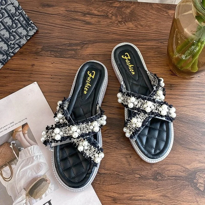 Summer Women's Slippers 2021 Fashion and Simple Cross Vamp Pearl Decoration Elegant and Versatile Outdoor Women's Slippers
Summer Women's Slippers 2021 Fashion and Simple Cross Vamp Pearl Decoration Elegant and Versatile Outdoor Women's Slippers