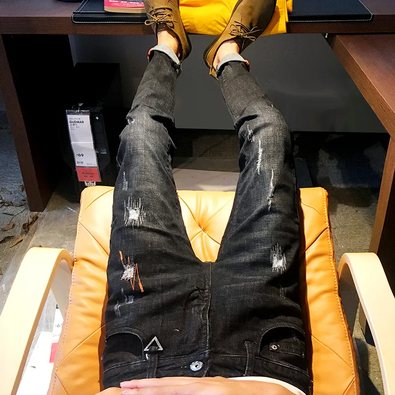 Shattered jeans men's slim feet stretch straight Korean trend 2020 beggar pants spring summer cowboy teenagers denim pants
Shattered jeans men's slim feet stretch straight Korean trend 2020 beggar pants spring summer cowboy teenagers denim pants