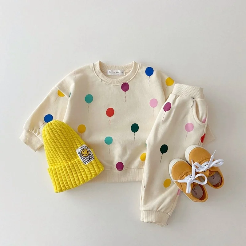 Infant clothing set, sweatshirt and Pants Set with balloon, 2 pieces, clothing, autumn and winter, 2021
Infant clothing set, sweatshirt and Pants Set with balloon, 2 pieces, clothing, autumn and winter, 2021