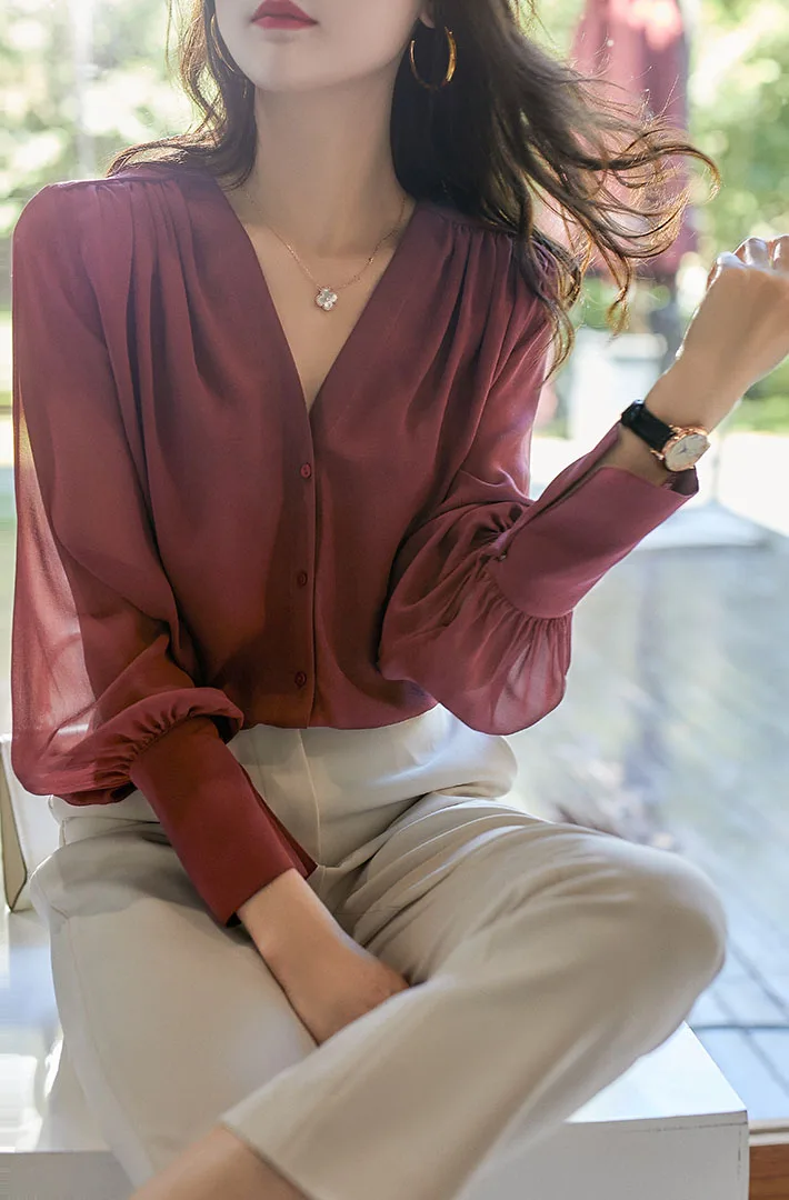 Vintage Elegant V-neck Long Sleeve Female Blouse Casual Loose Office Shirt Women Wine Red Fashion Blouses Chiffon
Vintage Elegant V-neck Long Sleeve Female Blouse Casual Loose Office Shirt Women Wine Red Fashion Blouses Chiffon