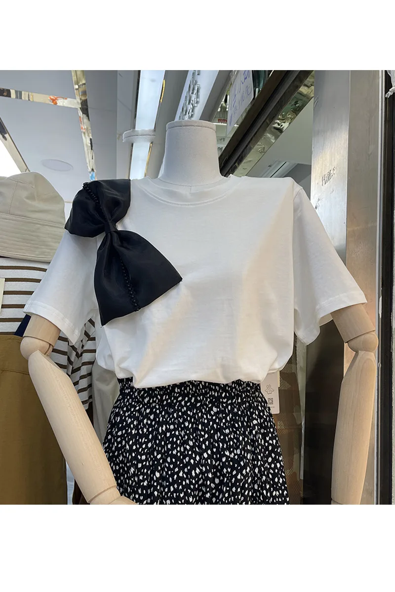 2021 Summer New Solid Color Bow Fashion Loose Tee Slimming All-match Stitching Round Neck Top Short Sleeve T-shirt for Women
2021 Summer New Solid Color Bow Fashion Loose Tee Slimming All-match Stitching Round Neck Top Short Sleeve T-shirt for Women