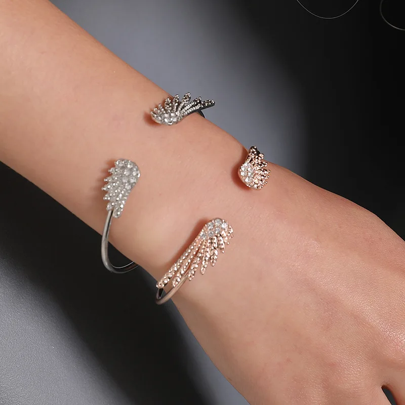 Simple Fashion Ladies Bracelet Bracelet Angel Luxury Women Bracelet Girls Cute White Wedding Bracelet
Simple Fashion Ladies Bracelet Bracelet Angel Luxury Women Bracelet Girls Cute White Wedding Bracelet