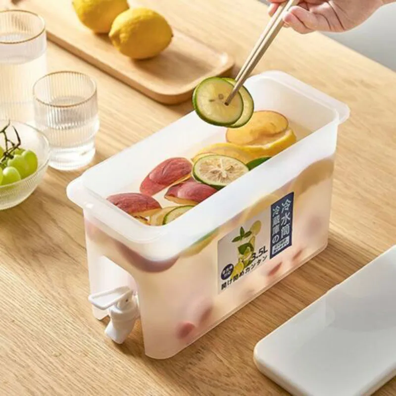 3.5L Cold Water Kettle Cold Water Teapot Bottle With Faucet Lemon Juice Jugs Kitchen Drinkware Container
3.5L Cold Water Kettle Cold Water Teapot Bottle With Faucet Lemon Juice Jugs Kitchen Drinkware Container