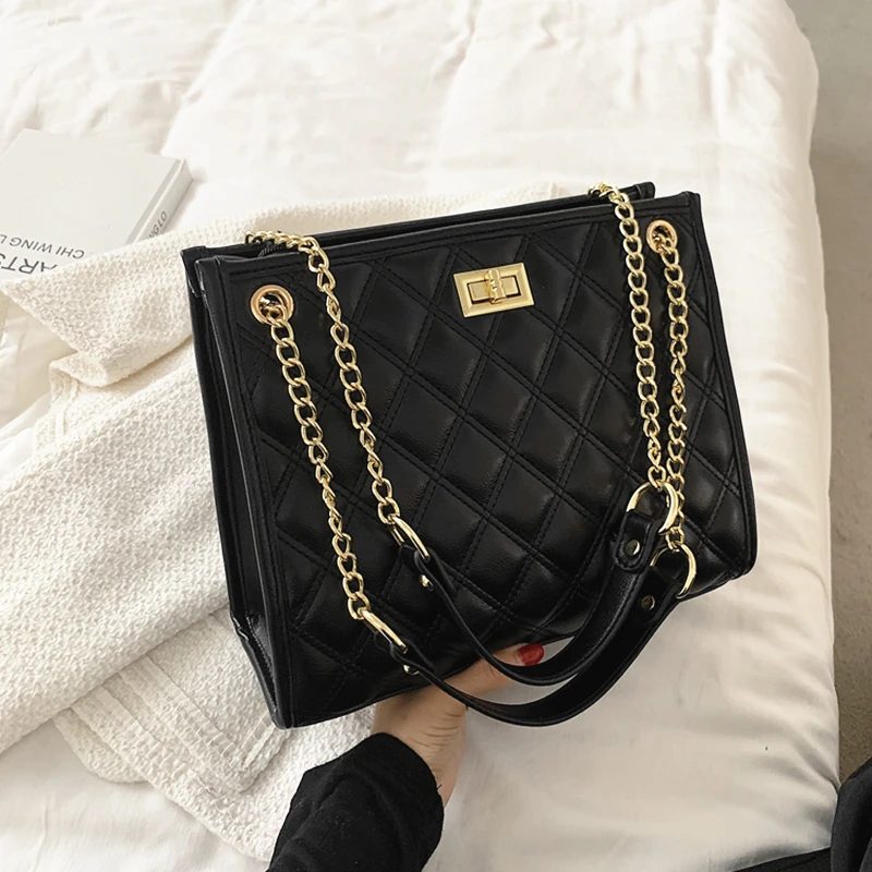 Luxury Black Quilted Chain Tote Shoulder Bags For Women Brand Designer Diamond Lattice Large Capacity Ladies Handbags Sac A Main
Luxury Black Quilted Chain Tote Shoulder Bags For Women Brand Designer Diamond Lattice Large Capacity Ladies Handbags Sac A Main