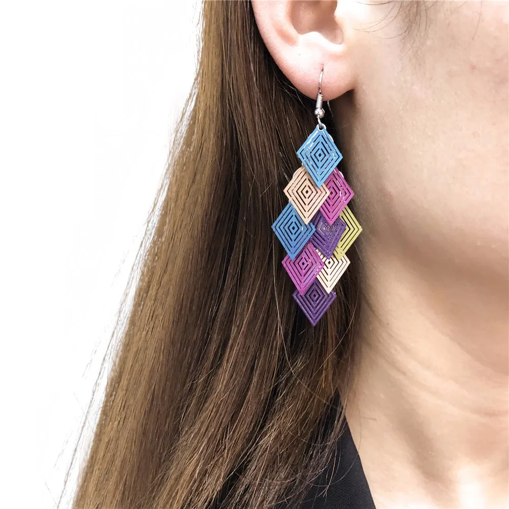 ESHUO 2021 современные женские ювелирные изделия разноцветные маленькие бриллиантовые длинные висячие серьги из нержавеющей стали с кисточкам... 
ESHUO 2021 современные женские ювелирные изделия разноцветные маленькие бриллиантовые длинные висячие серьги из нержавеющей стали с кисточкам...