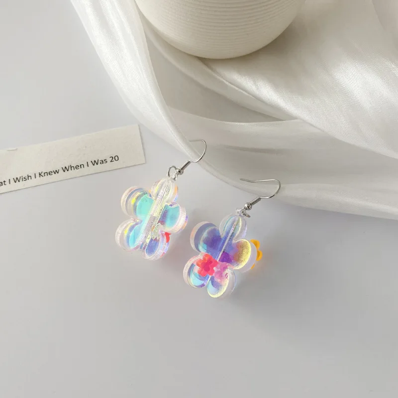 2021 New Fashion Acrylic Three-Dimensional Flower Earrings Colorful Mirror Personality Earrings Beautiful Bungee Ear Clip 
2021 New Fashion Acrylic Three-Dimensional Flower Earrings Colorful Mirror Personality Earrings Beautiful Bungee Ear Clip