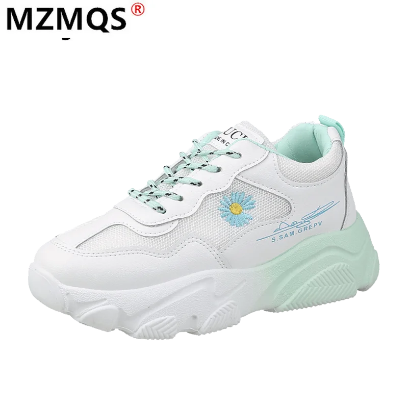 2021 Spring Women's Vulcanized Shoes Fashion New Round Head Flowers Women Sneakers Mesh Breathable Platform Women Casual Shoes
2021 Spring Women's Vulcanized Shoes Fashion New Round Head Flowers Women Sneakers Mesh Breathable Platform Women Casual Shoes