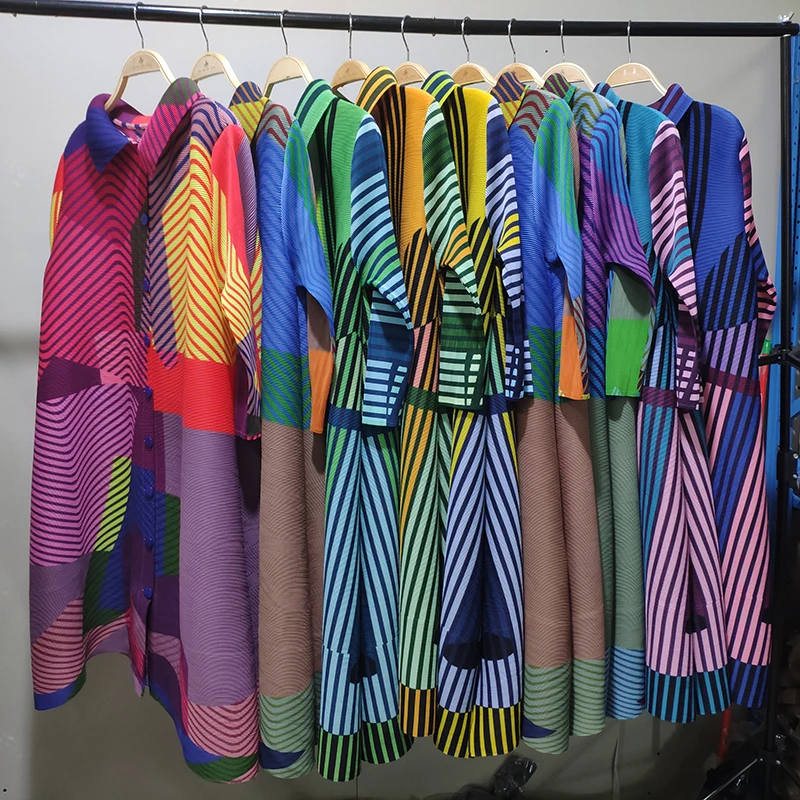 Miyake Pleated Women dresses summer Nice cardigan button long sleeve dress lapel ladder texture loose vintage dress plus size
Miyake Pleated Women dresses summer Nice cardigan button long sleeve dress lapel ladder texture loose vintage dress plus size