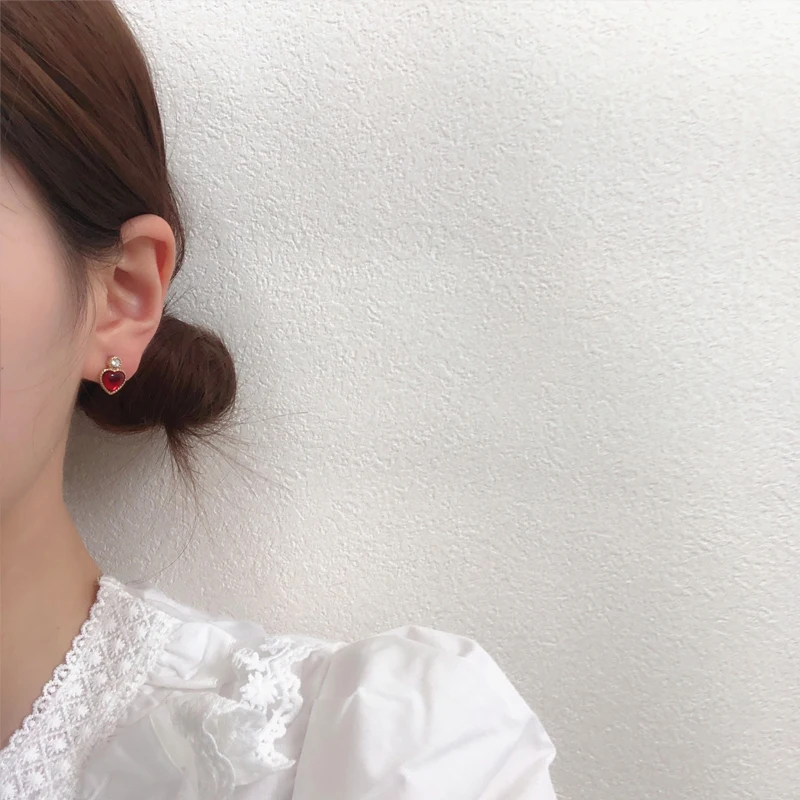 2021 Fashion 925 Silver Earrings For Women Korean Simplicity Red Crystal Geometry Drop Dangle Earrings Wedding Female Jewelry
2021 Fashion 925 Silver Earrings For Women Korean Simplicity Red Crystal Geometry Drop Dangle Earrings Wedding Female Jewelry