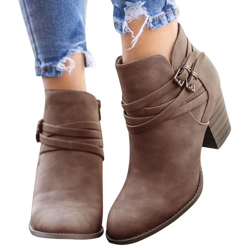 Fashion Vintage Boots Women Buckle PU Shoes Women Short Boots Square Heels Fashion Pointed Toe Ankle All Match Breathable 
Fashion Vintage Boots Women Buckle PU Shoes Women Short Boots Square Heels Fashion Pointed Toe Ankle All Match Breathable